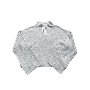 NWT Jessica Simpson Women’s Medium Cropped Gray Sweater Soft  Pullover Knit